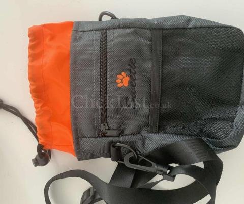 Dog Treat Training Bag - Slightly Used